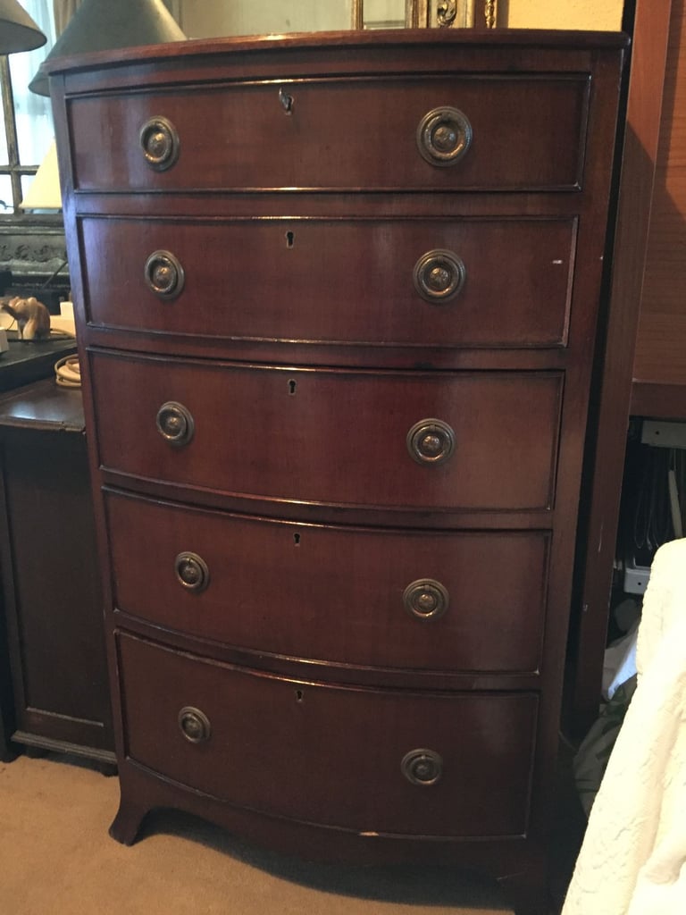image for MOST STYLISH AND ELEGANT VICTORIAN MAHOGANY CHEST OF DRAWERS - REDUCED TO £850 UNTIL 28 NOVEMBER -