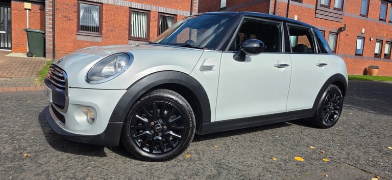 2015 MINI Hatch 1.5 Cooper 5dr HATCHBACK Petrol Manual