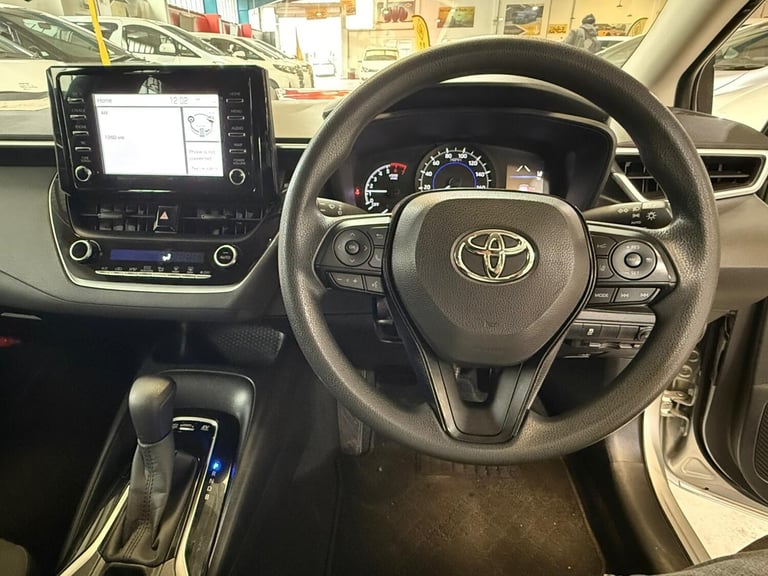 2020 Toyota Corolla 1 790 CC TOYOTA COROLLA TOURING Hybrid