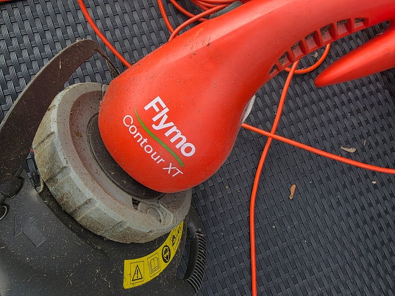 Flymo Contour XT electric grass trimmer and edger