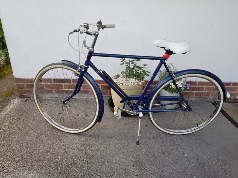 Vintage 1970s Raleigh Wayfarer Gentlemens bicycle bike with 3 gears, only £40..