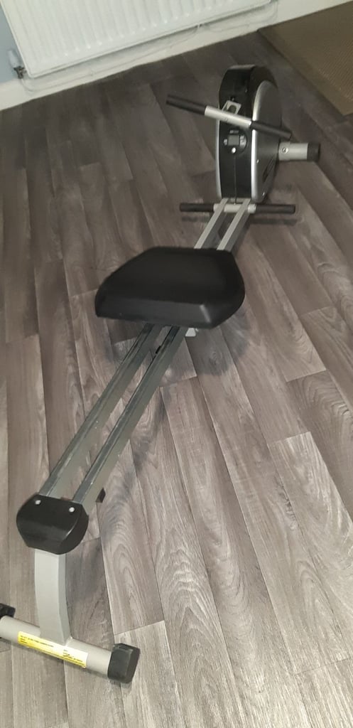 Pro Fitness Rowing Machine