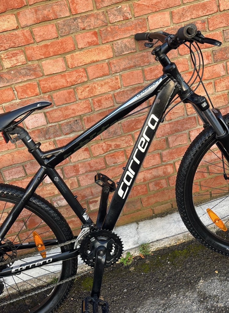 Carrera vengeance 26” wheel bike 