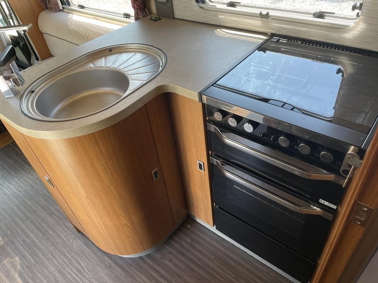 Autotrail Frontier Delaware 2017 - Island Bed Motorhome For Sale