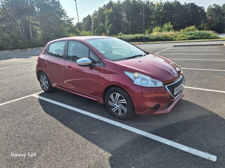 Peugeot, 208, Hatchback, 2012, Manual, 1199 (cc), 5 doors