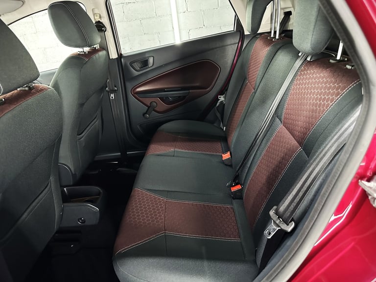 2011 Ford Fiesta 1.6 Titanium Hatchback 5dr Petrol Manual (134 g/km  118 bhp)