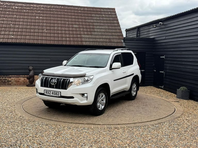 2022 Toyota Land Cruiser 2.8D Active SUV 3dr Diesel Auto 4WD Euro 6 (s/s) (204 ps) ESTATE Diesel ...