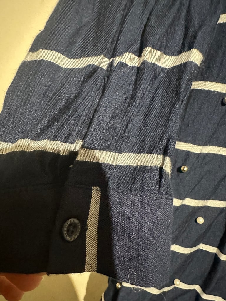 Shirt women.  Size l