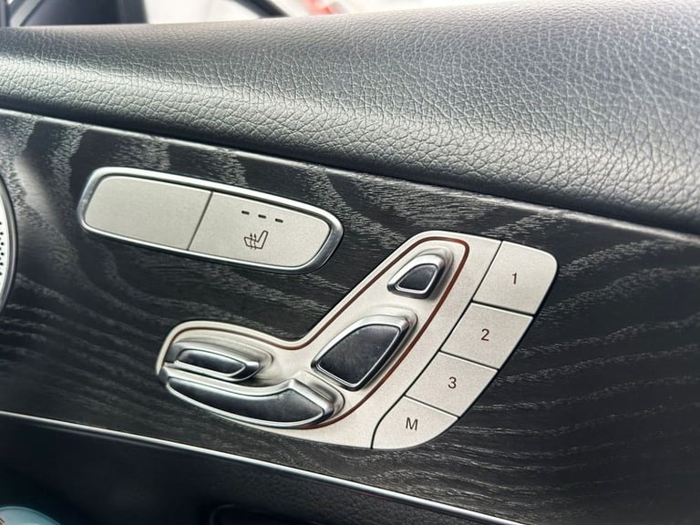2018 Mercedes-Benz GLC 2.0 GLC250 AMG Line (Premium Plus) SUV 5dr Petrol G-Tronic 4MATIC Euro 6 (...