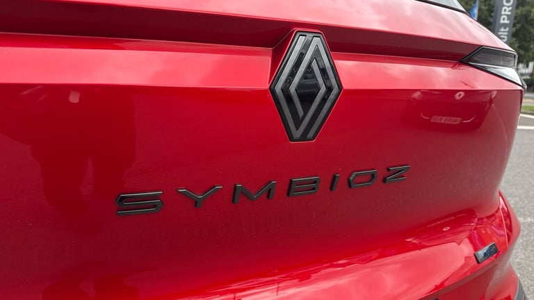2025 Renault Symbioz 1.6 E-Tech FHEV 145 Iconic Esprit Alpine 5dr Auto Hybrid Estate Estate Hybri...
