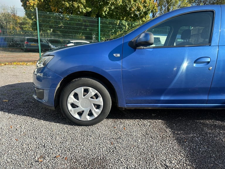 2013 Dacia Sandero 0.9 TCe Laureate Euro 5 5dr HATCHBACK Petrol Manual