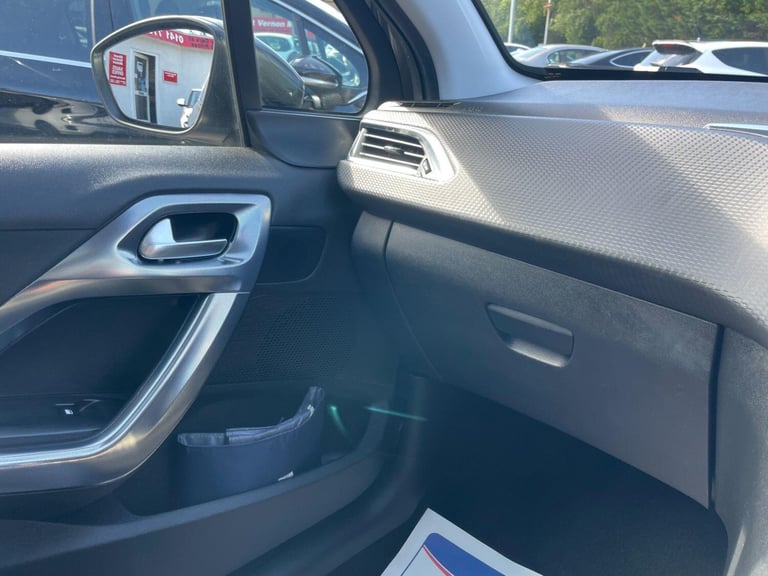 2018 Peugeot 2008 1.2 PureTech Allure Premium Euro 6 (s/s) 5dr HATCHBACK Petrol Manual