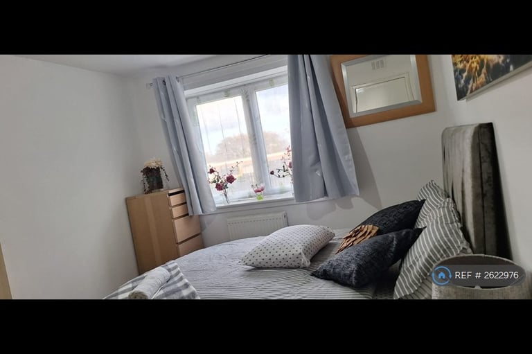 2 bedroom flat in Warwickhill Road, Kilmarnock, KA1 (2 bed) (#2622976)
