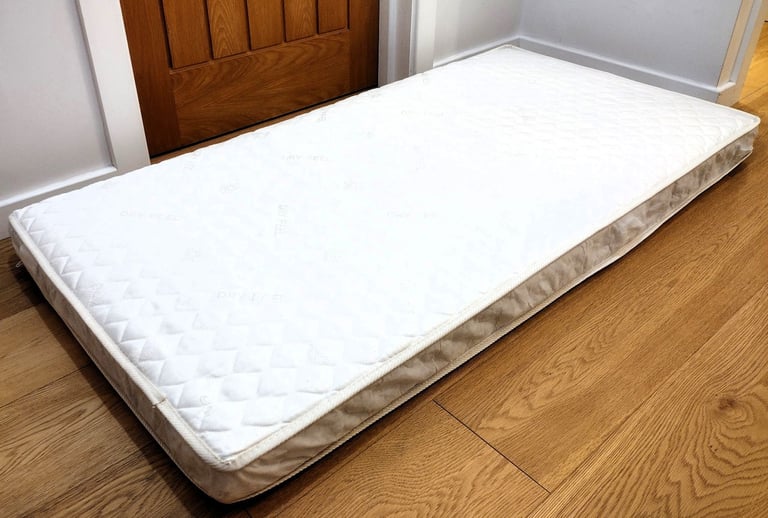 John Lewis Dry Feel Natural Coir Spring Cot Bed Mattress 140x70cm High Quality Pre-Owned