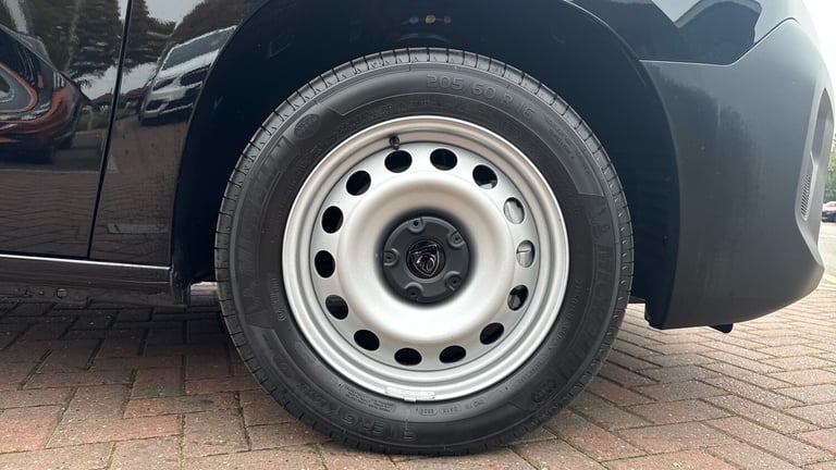 2025 Peugeot Partner 1.5 BlueHDi 950 Professional-Plus Long Panel Van 6dr Diesel Manual LWB Euro ...