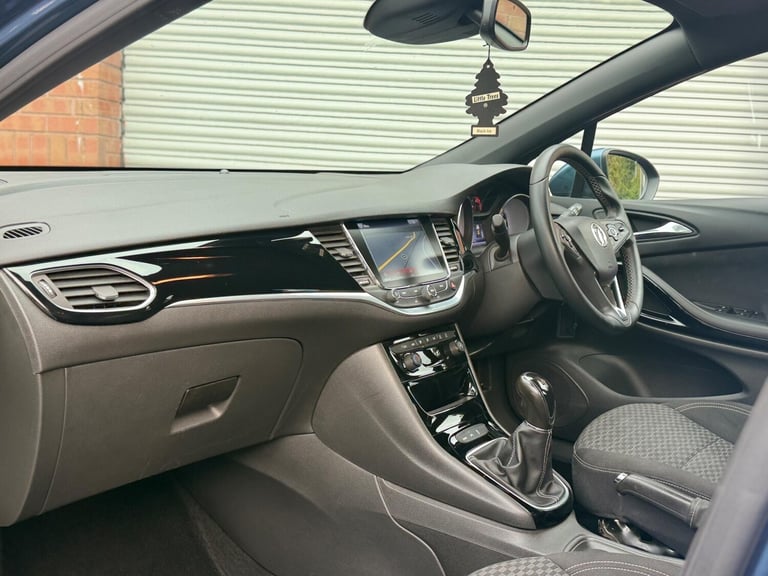 2016 Vauxhall Astra 1.4i Turbo SRi Nav Euro 6 5dr HATCHBACK Petrol Manual