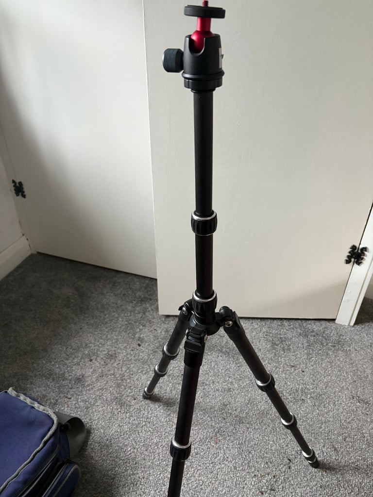 image for Carbon fibre camera tripod