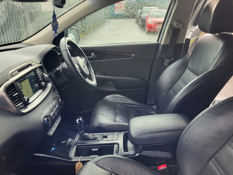 2017 Kia Sorento 2.2 CRDi KX-4 5dr Auto PAN ROOF 7 SEATER TOP SPEC ESTATE Diesel Automatic