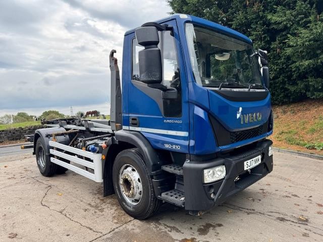 image for 2017 17 Iveco Eurocargo 150-210 EURO 6 Palfinger T15 hook loader 15T GVW 