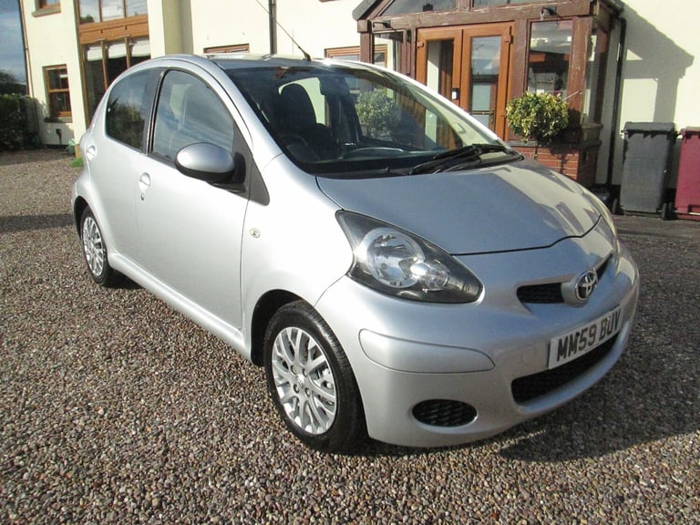 2010 Toyota AYGO 1.0 VVT-i Platinum 5dr HATCHBACK Petrol Manual