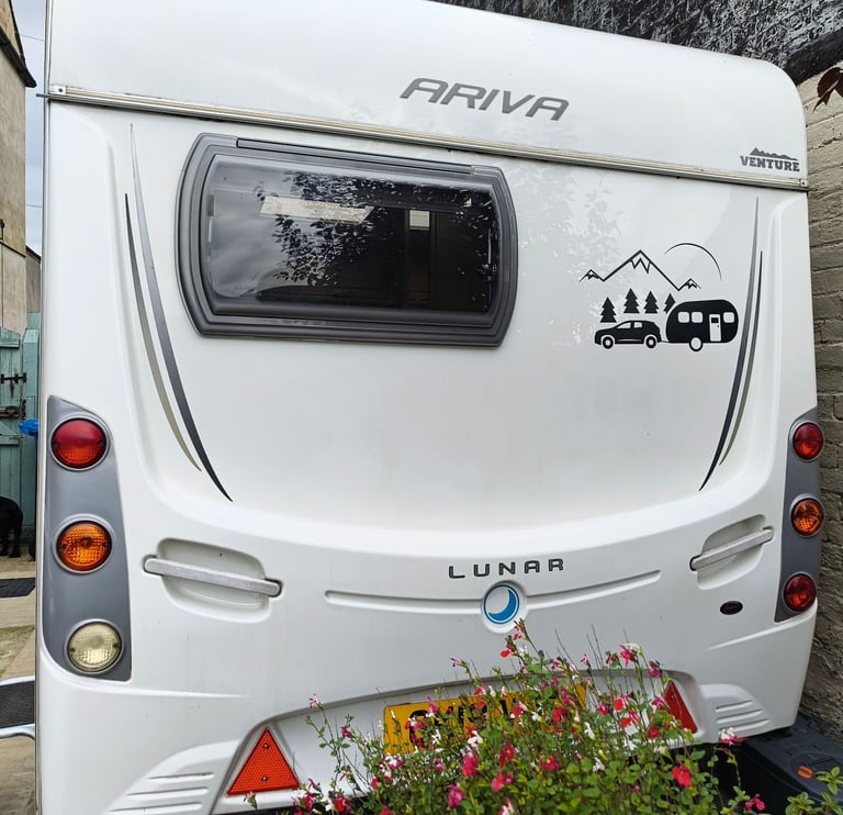 Lunar Ariva 2010 2 berth superb condition. Motor mover, air awning, winter cover