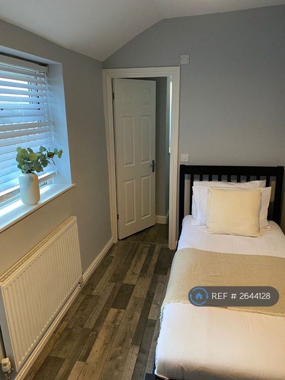 image for 1 bedroom in Trinity Lane, Hinckley, LE10 (#2644128)