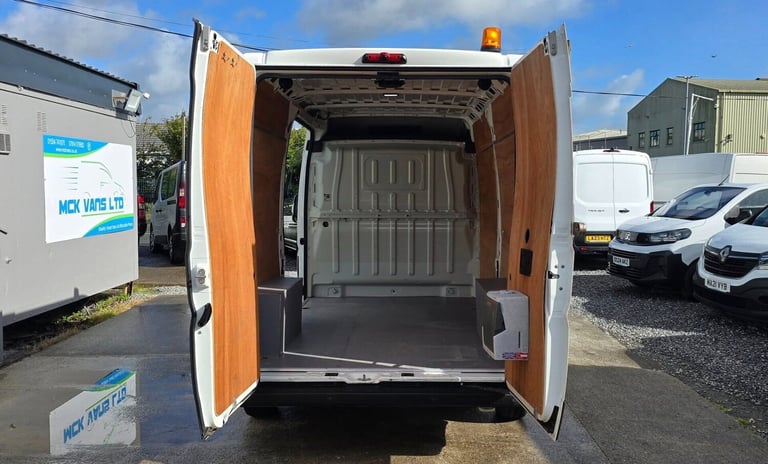 2020 Citroen Relay 35 L2H2 ENTERPRISE MWB 2.2 BLUEHDI 140ps EU6 S/S Panel Van Diesel Manual