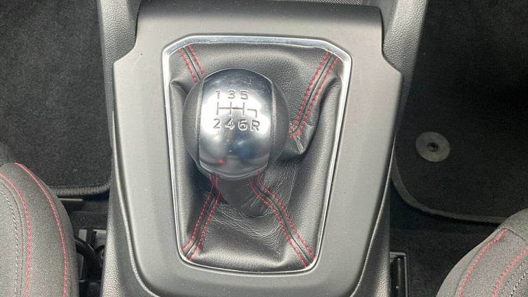 2025 Ford Focus 1.0 EcoBoost Hybrid mHEV ST-Line 5dr HATCHBACK PETROL Manual