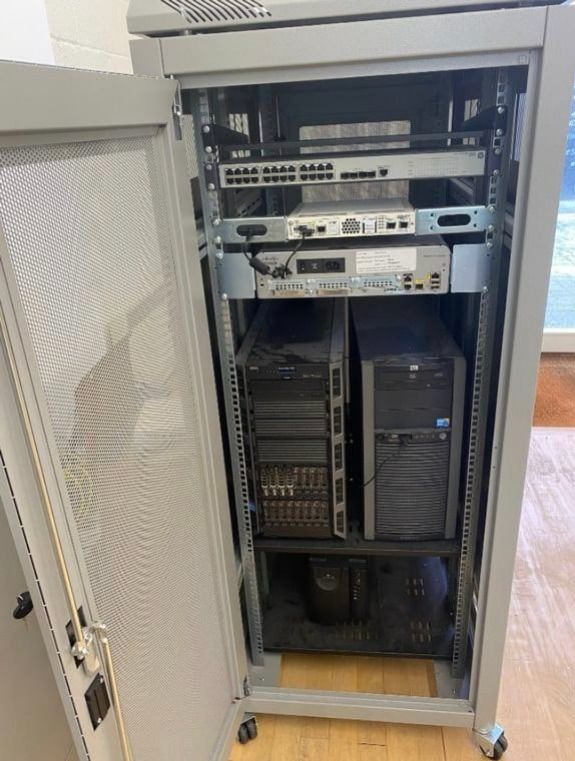 Prism 27U 600mm x 1000mm PI Server Cabinet (No servers or Hardware)