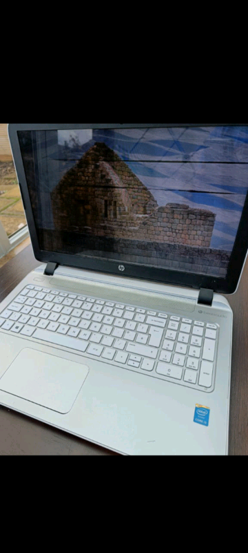 15.5" screen Hewlett Packard White Laptop - High spec, Windows 10, 8gb