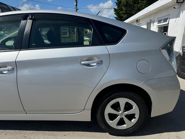 2012 Toyota Prius 1.8 VVTi Excel 5dr  Hatchback Petrol/Electric Hybrid Automatic