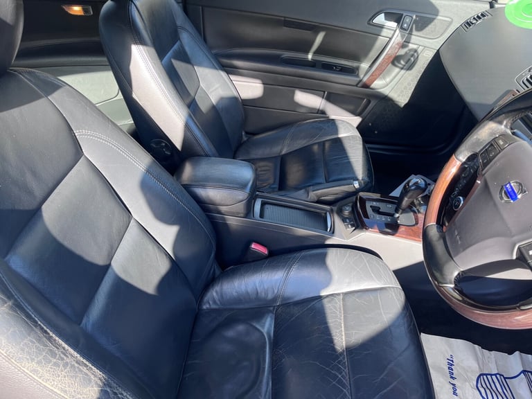 2007 Volvo C70 2.4i SE Lux 2dr Geartronic CONVERTIBLE Petrol Automatic