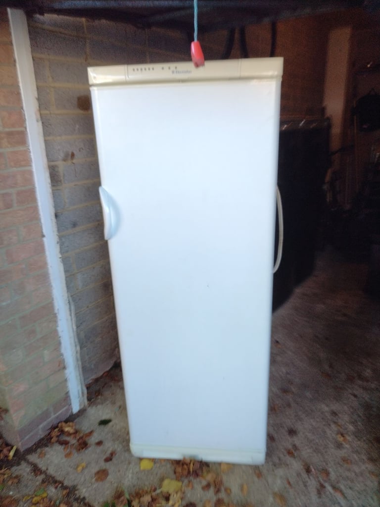 Freezer upright 5ft x 2 inch high good condition good working order can deliver local 