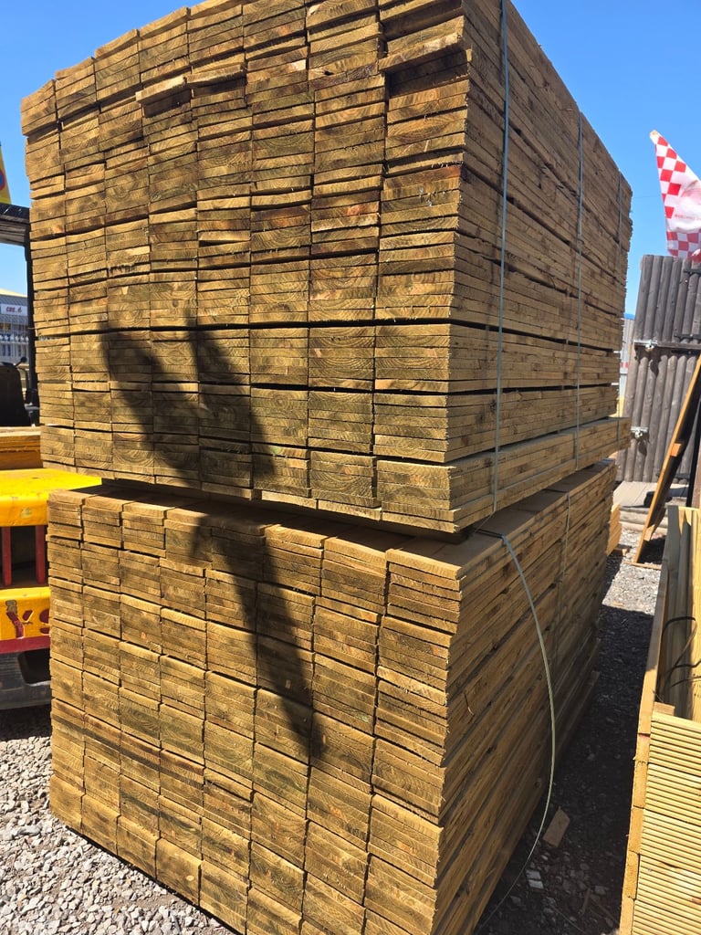 image for 150X19 TIMBER FENCE BOARDS