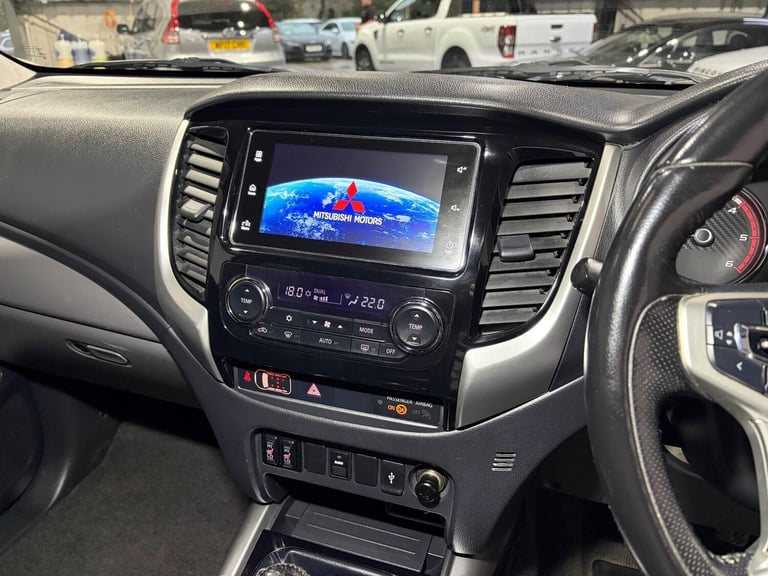 2018 Mitsubishi L200 Double Cab DI-D 178 Warrior 4WD PICK UP DIESEL Manual