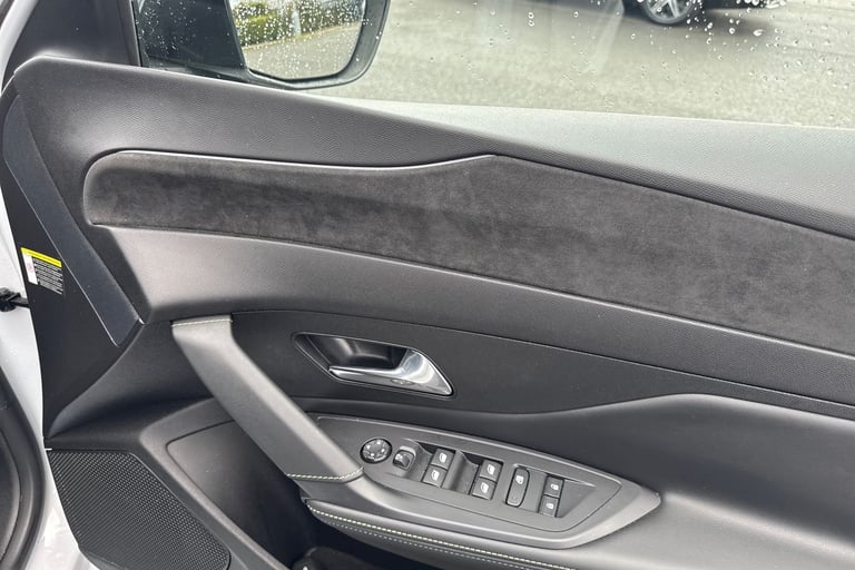 2024 Peugeot 308 1.6 12.4kWh GT e-EAT Euro 6 (s/s) 5dr Hatchback PETROL/ELECTRIC Automatic