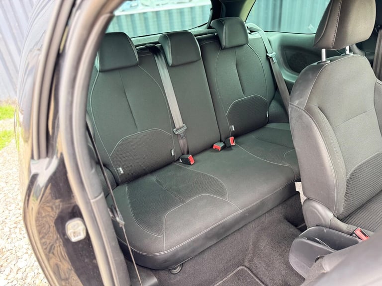 2015 DS Automobiles DS 3 1.6 BlueHDi DStyle Nav Euro 6 (s/s) 3dr HATCHBACK Diesel Manual