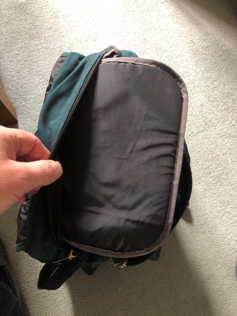 Jansport Messenger  Bag Shoulder Strap  In Excellent condition 
