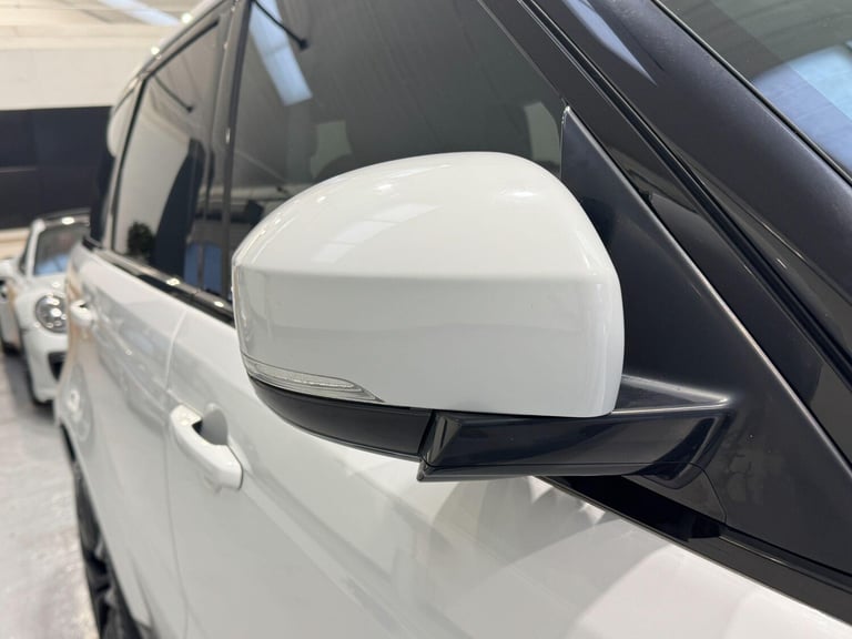 2018 Land Rover Range Rover Sport 2.0 SD4 HSE 5dr Auto ESTATE DIESEL Automatic