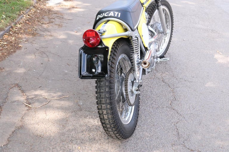 Ducati RT450 RT 450 1972 STAGGERING Condition, could be the best in the world!