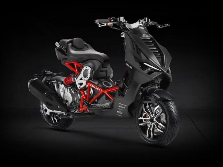 ItalJet Dragster 125cc Naked Sports Automatic Scooter Was £4999 Now £3499