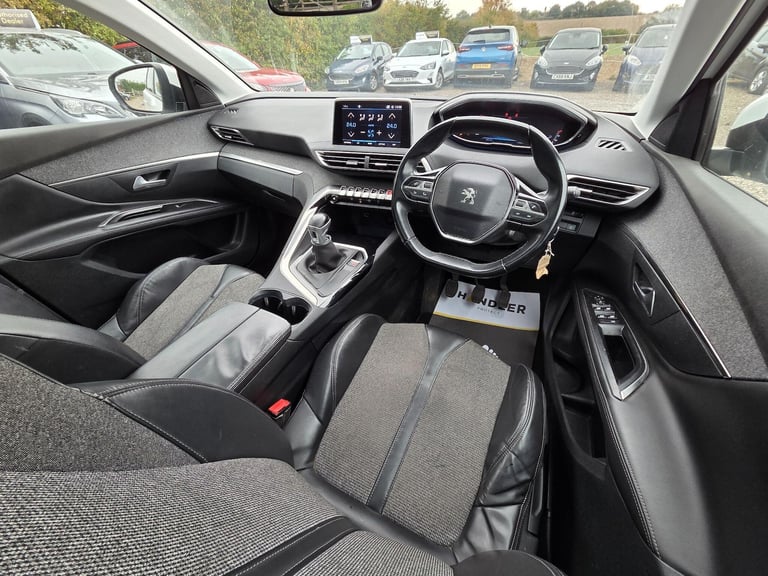 2018 Peugeot 5008 1.2 PureTech Allure Euro 6 (s/s) 5dr Petrol