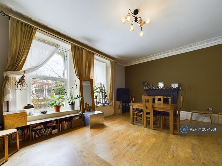 3 bedroom flat in Croydon Road, Wallington, SM6 (3 bed) (2074581) in