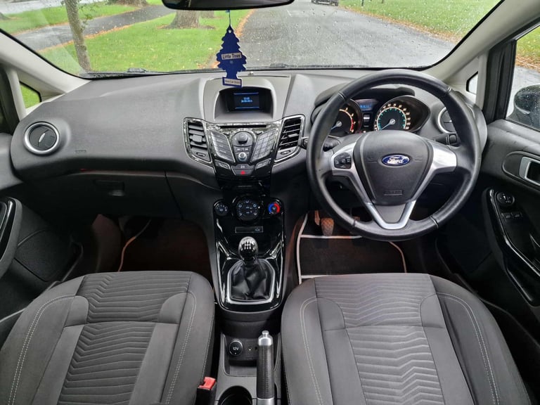 Ford, FIESTA, 2012, Manual, 1241 (cc), 5 doors, 12 months MOT