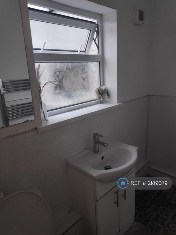 3 bedroom house in Duckpool Road, Newport, NP19 (3 bed) (#2189079)