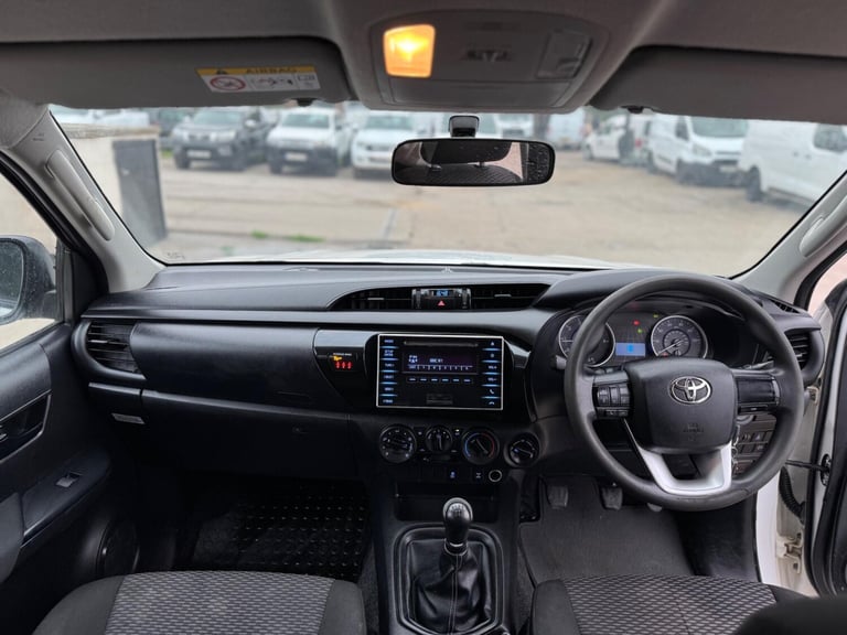 2019 Toyota Hilux Active D/Cab Pick Up 2.4 D-4D PICK UP DIESEL Manual