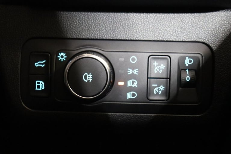 2024 Ford Kuga 2.5 Duratec 14.4kWh ST-Line 5dr CVT (APPLE CAR PLAY) Automatic