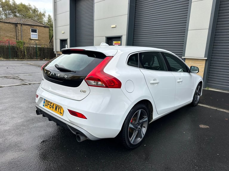 2015 Volvo V40 D2 R DESIGN Lux Nav 5dr HATCHBACK Diesel Manual