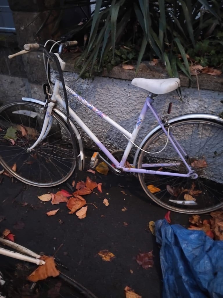 image for Vintage ladies’ Raleigh Mixte bicycle – 1980s – needs service – project or display bike