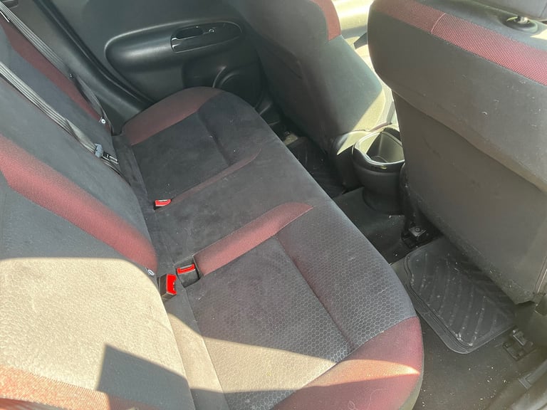 Nissan, JUKE, Hatchback, 2013, Manual, 1461 (cc), 5 doors